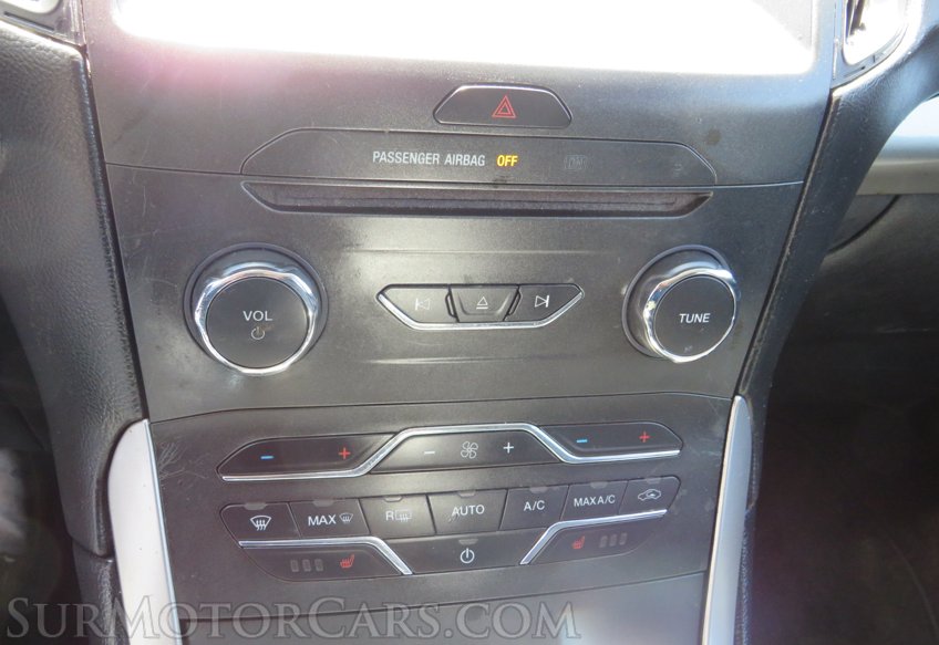 2017 Ford Edge - Image 40