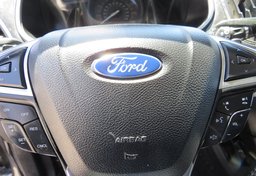 2017 Ford Edge - Image 31