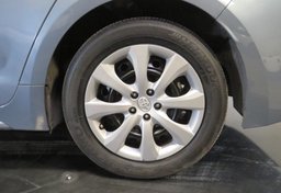 2022 Toyota Corolla - Image 16