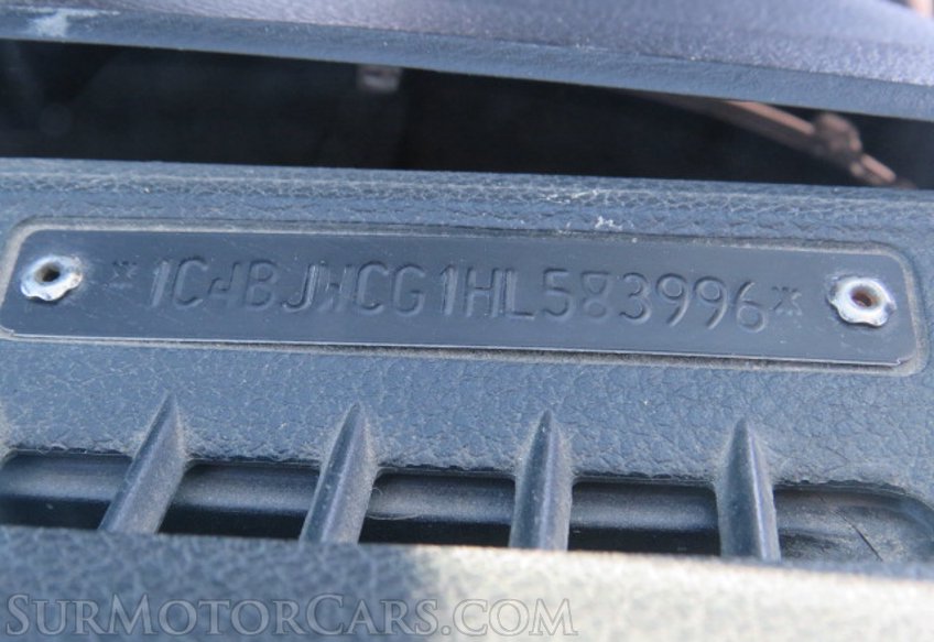 2017 Jeep Wrangler - Image 37
