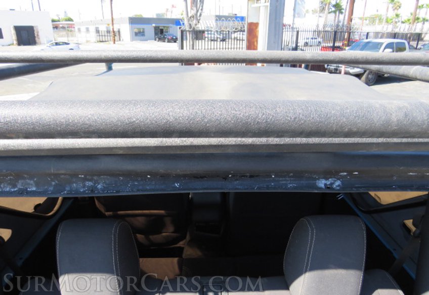 2017 Jeep Wrangler - Image 15