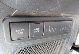 2017 Jeep Wrangler - Image 32