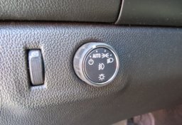 2017 GMC Canyon - Image 39