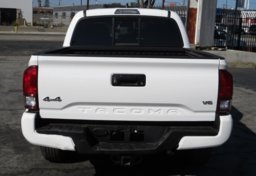 2021 Toyota Tacoma 4WD - Image 12