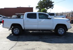 2021 Toyota Tacoma 4WD - Image 9