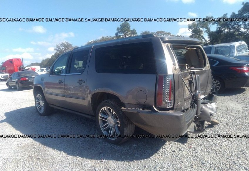 2014 Cadillac Escalade ESV - Image 3