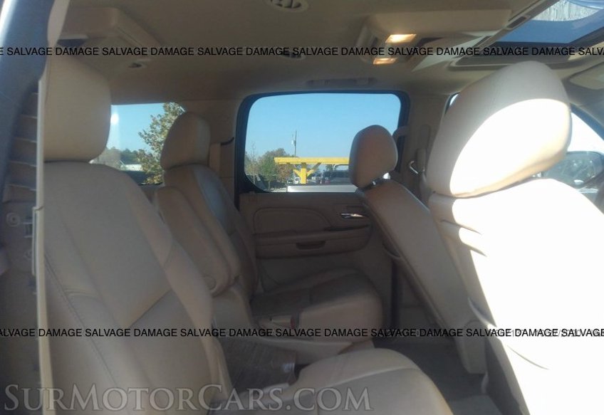 2014 Cadillac Escalade ESV - Image 6