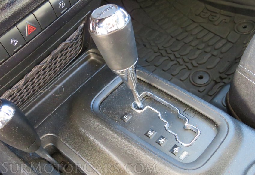 2015 Jeep Wrangler Unlimited - Image 44