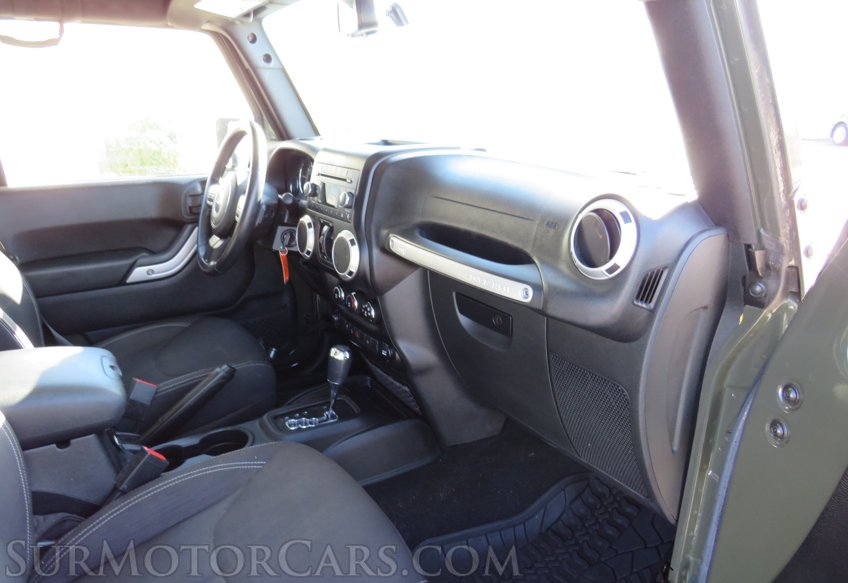 2015 Jeep Wrangler Unlimited - Image 24