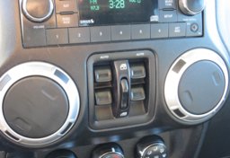 2015 Jeep Wrangler Unlimited - Image 45