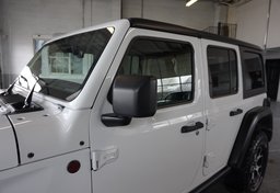 2021 Jeep Wrangler Unlimited - Image 15