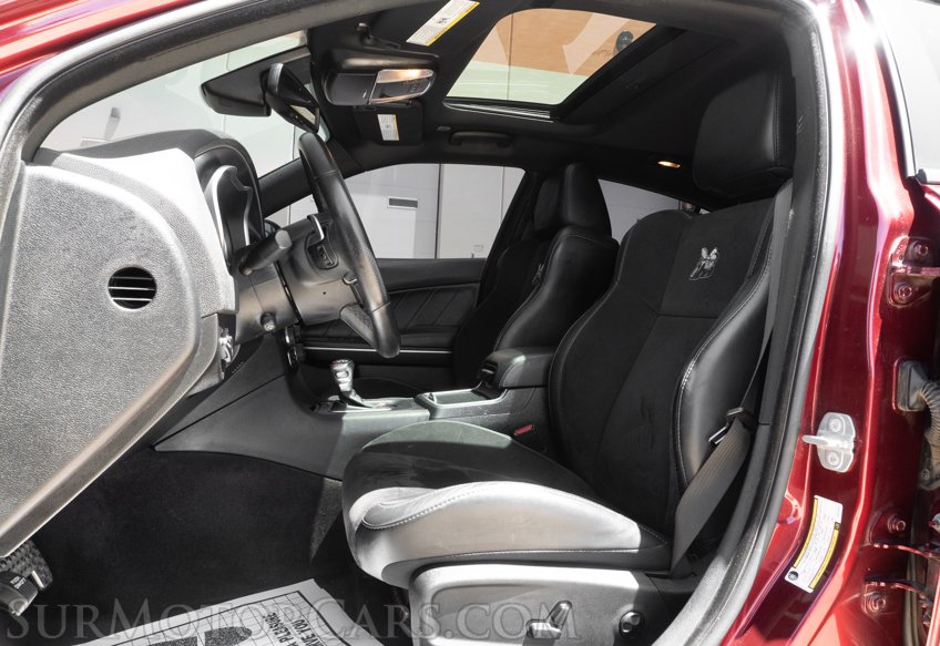 2018 Dodge Charger - Image 17