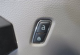 2019 Ford F-150 - Image 40