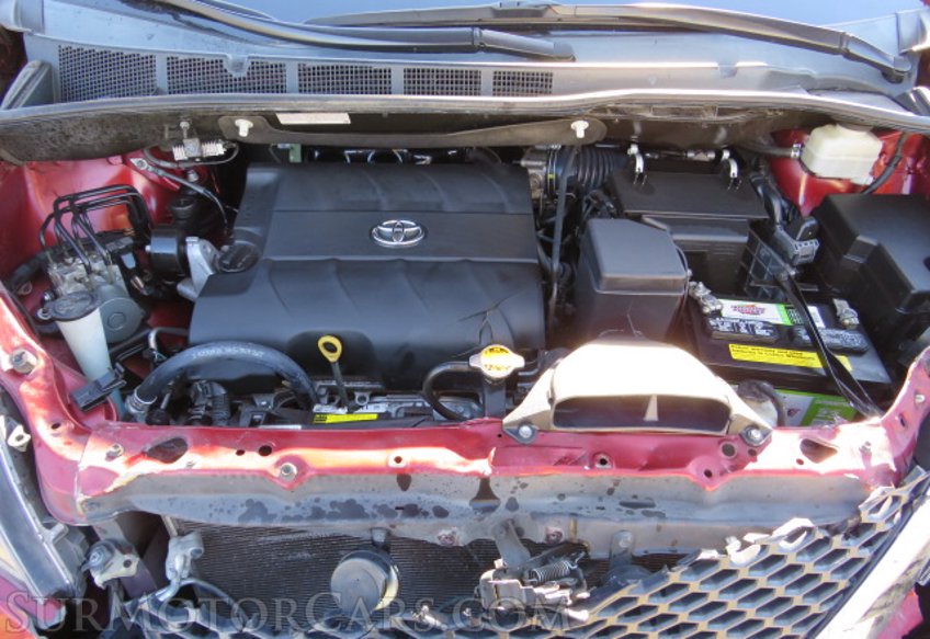 2015 Toyota Sienna - Image 53