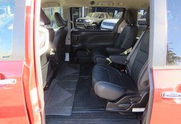 2015 Toyota Sienna - Image 25