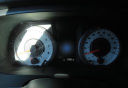 2015 Toyota Sienna - Image 34