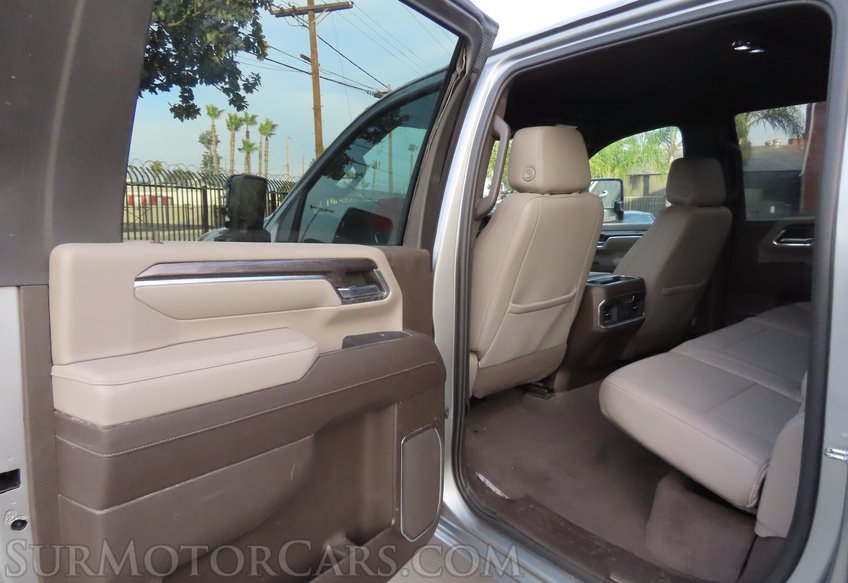 2024 Chevrolet Silverado 2500HD 4x4 LTZ - Image 32