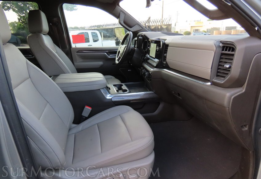 2024 Chevrolet Silverado 2500HD 4x4 LTZ - Image 25