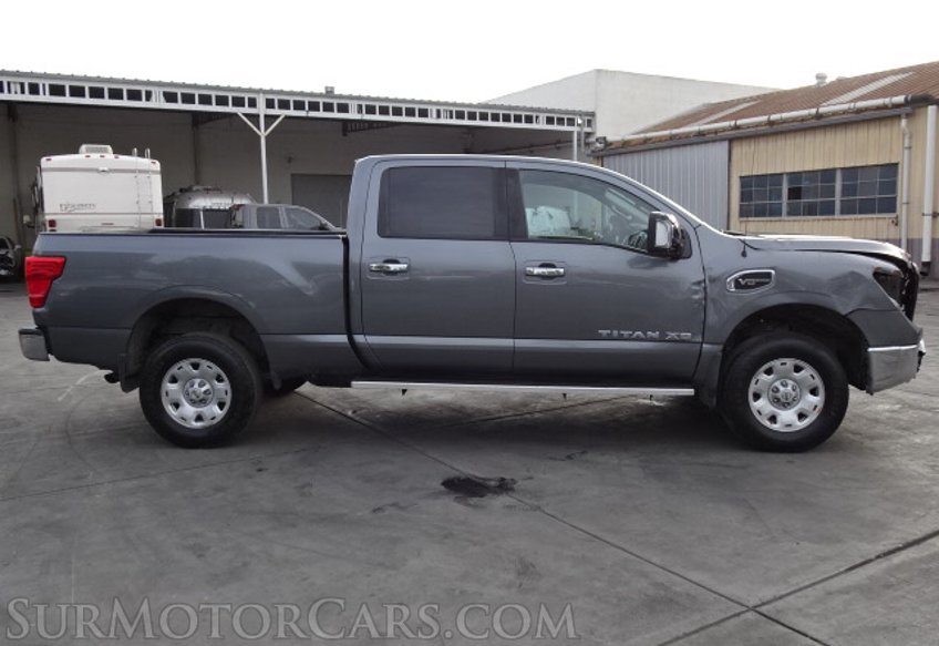 2018 Nissan Titan XD - Image 9