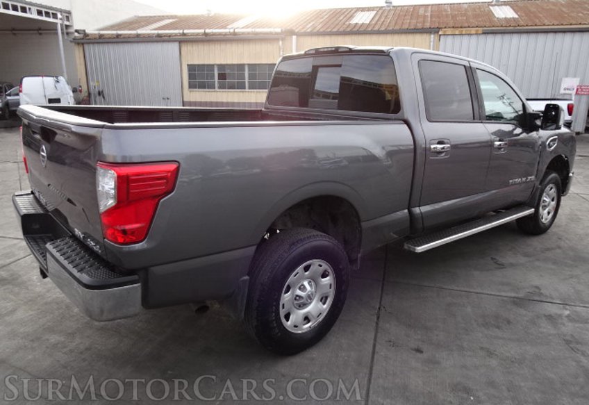 2018 Nissan Titan XD - Image 5