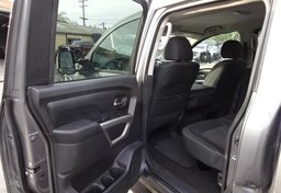 2018 Nissan Titan XD - Image 25