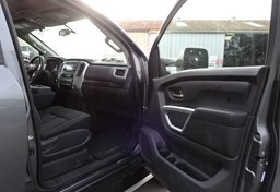 2018 Nissan Titan XD - Image 24