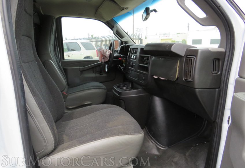 2019 Chevrolet Express Cargo Van - Image 24