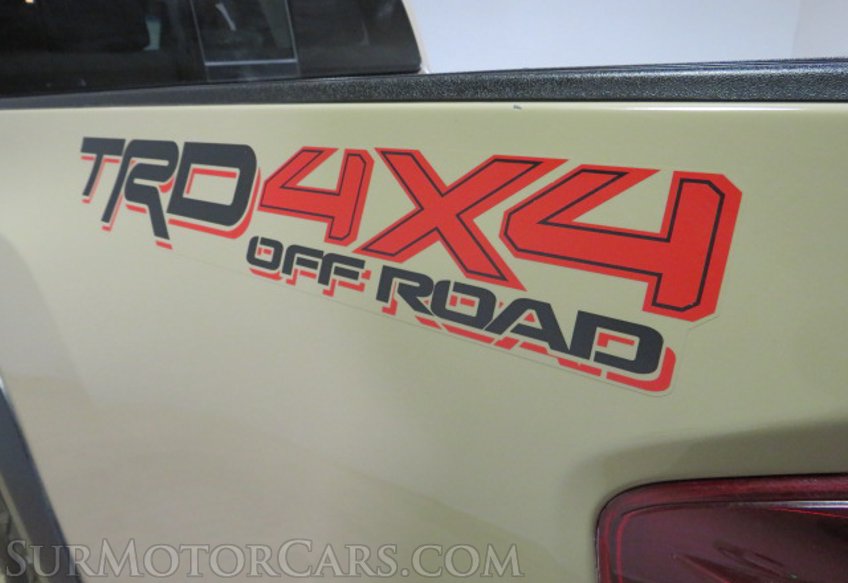 2019 Toyota Tacoma - Image 17