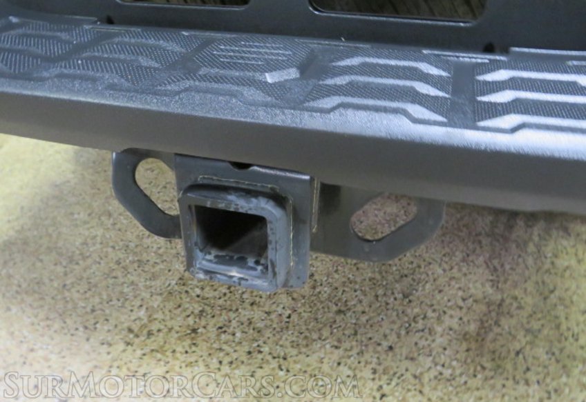 2019 Toyota Tacoma - Image 19