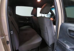 2019 Toyota Tacoma - Image 28