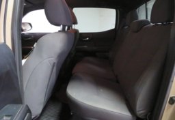 2019 Toyota Tacoma - Image 31