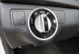 2015 Mercedes-Benz C-Class - Image 40