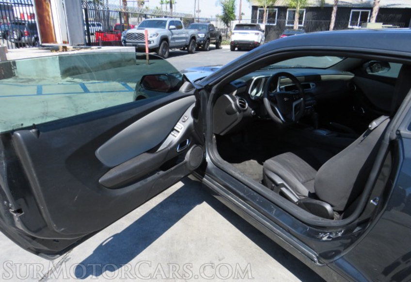 2014 Chevrolet Camaro - Image 19