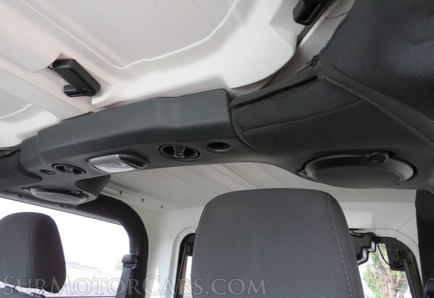 2014 Jeep Wrangler - Image 37