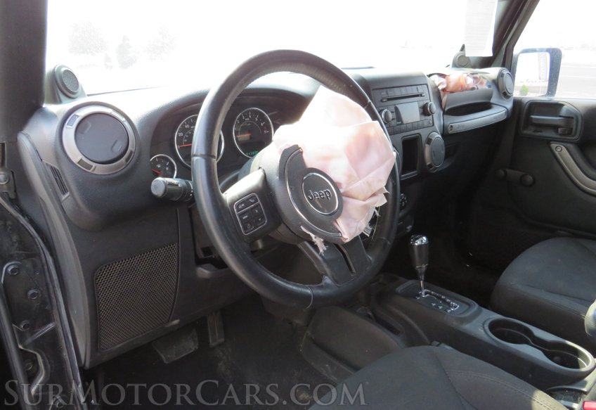 2014 Jeep Wrangler - Image 23