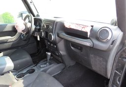 2014 Jeep Wrangler - Image 24