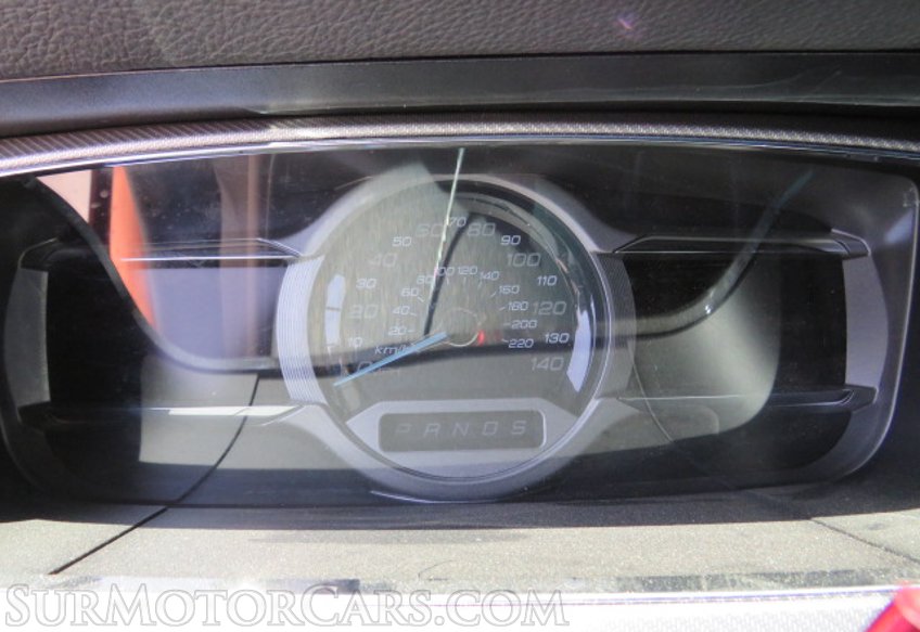 2013 Ford Taurus - Image 20