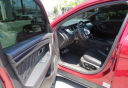 2013 Ford Taurus - Image 19