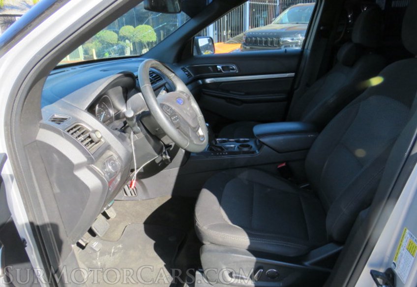 2018 Ford Explorer - Image 25