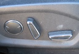 2018 Ford Explorer - Image 48