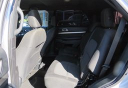 2018 Ford Explorer - Image 27