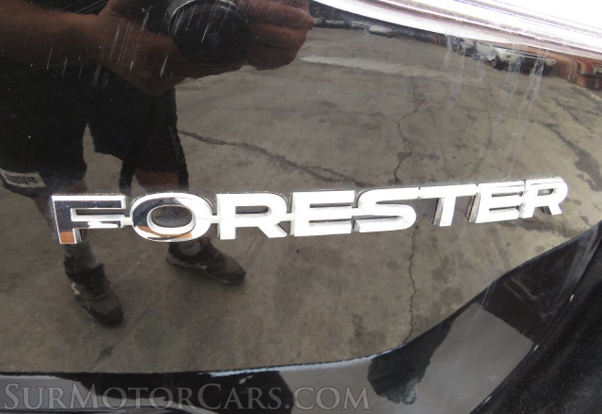 2021 Subaru Forester - Image 18