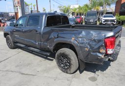 2022 Toyota Tacoma - Image 10