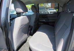 2022 Toyota Tacoma - Image 31