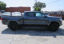 2022 Toyota Tacoma - Image 6