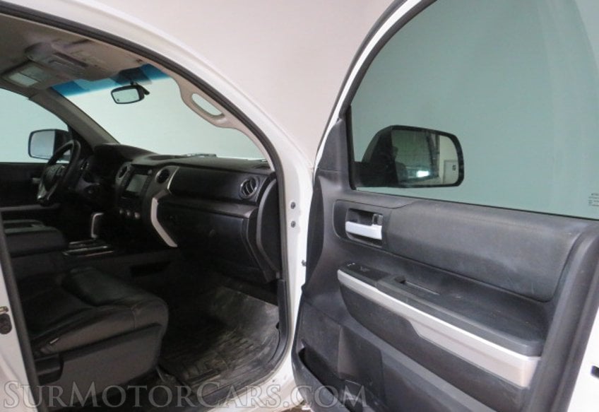 2016 Toyota Tundra - Image 22