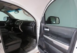 2016 Toyota Tundra - Image 22