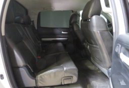 2016 Toyota Tundra - Image 30