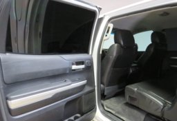 2016 Toyota Tundra - Image 23