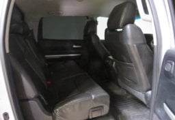 2016 Toyota Tundra - Image 32